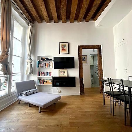 Appartement Typique Parisien Au Coeur Du Marais Ngoại thất bức ảnh